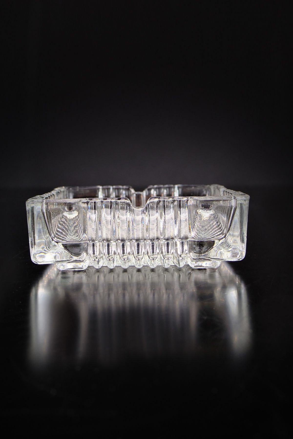 Digithome-Quadra Glass Square Ashtray - 10 Cm Model C1-1-276 2