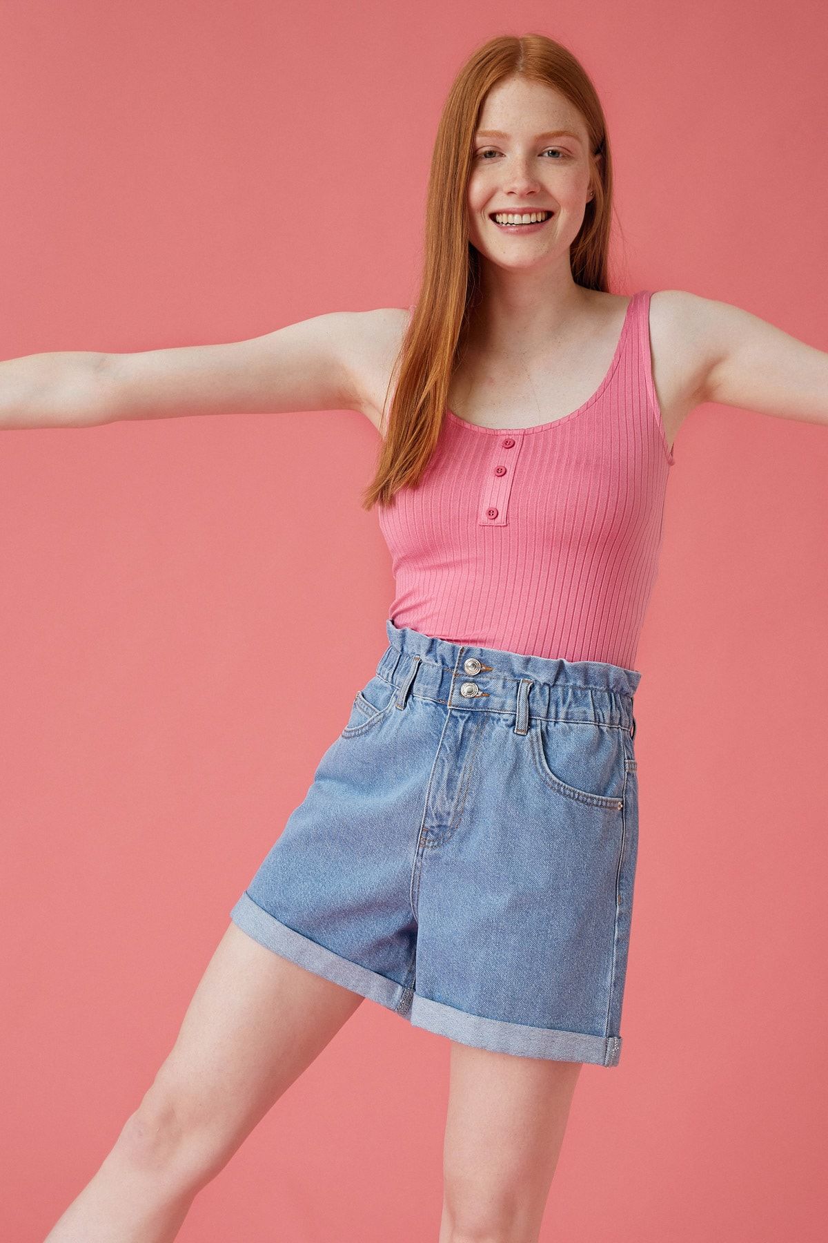 Koton Shorts Dunkelblau Mittlerer Bund Fast ausverkauft