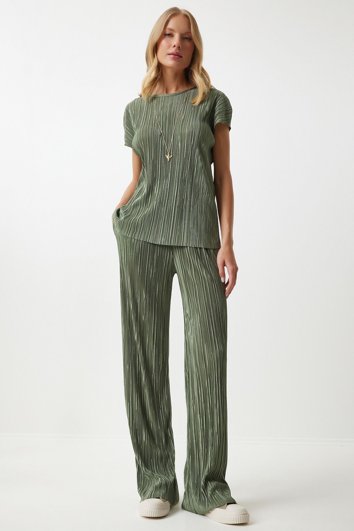 Happiness İstanbul-Grünes Plissee-Set aus Bluse und Hose für Damen - MC00283 2