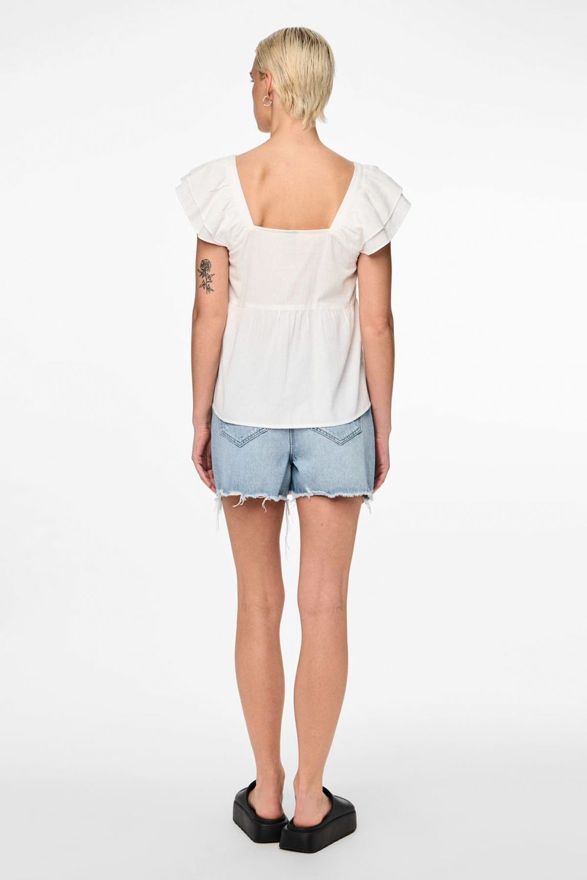 PIECES-PCMILLA SL FLOUNCE TOP - Bequeme Passform 5