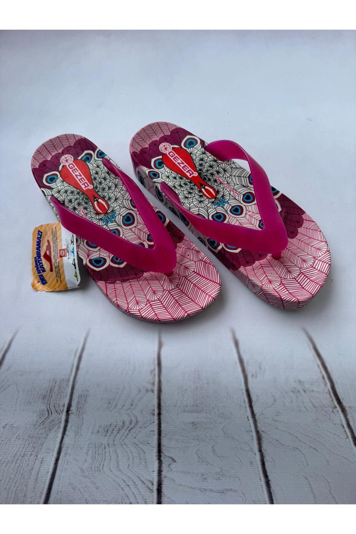 Gezer flip flops store