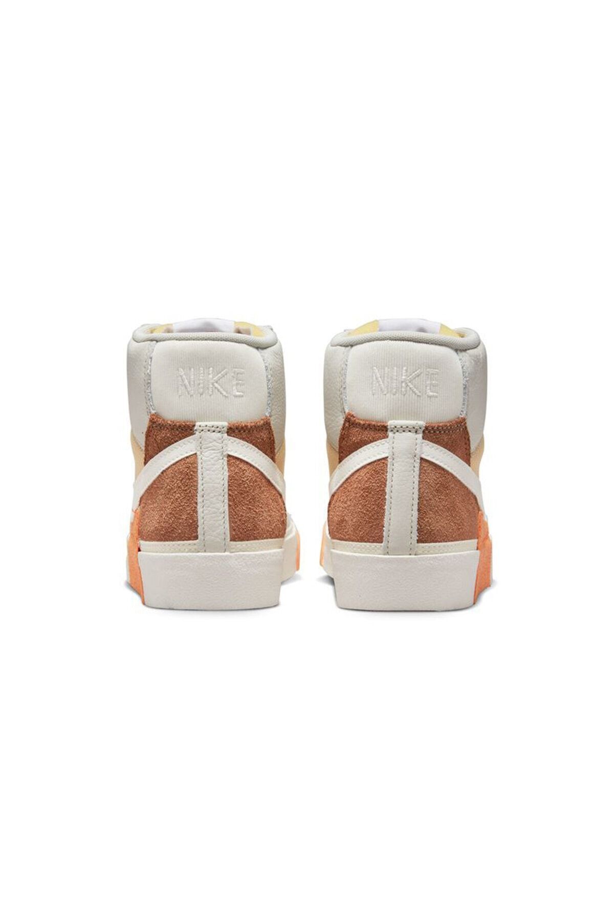 Nike کفش کتانی کرم Blazer Mid Pro Club