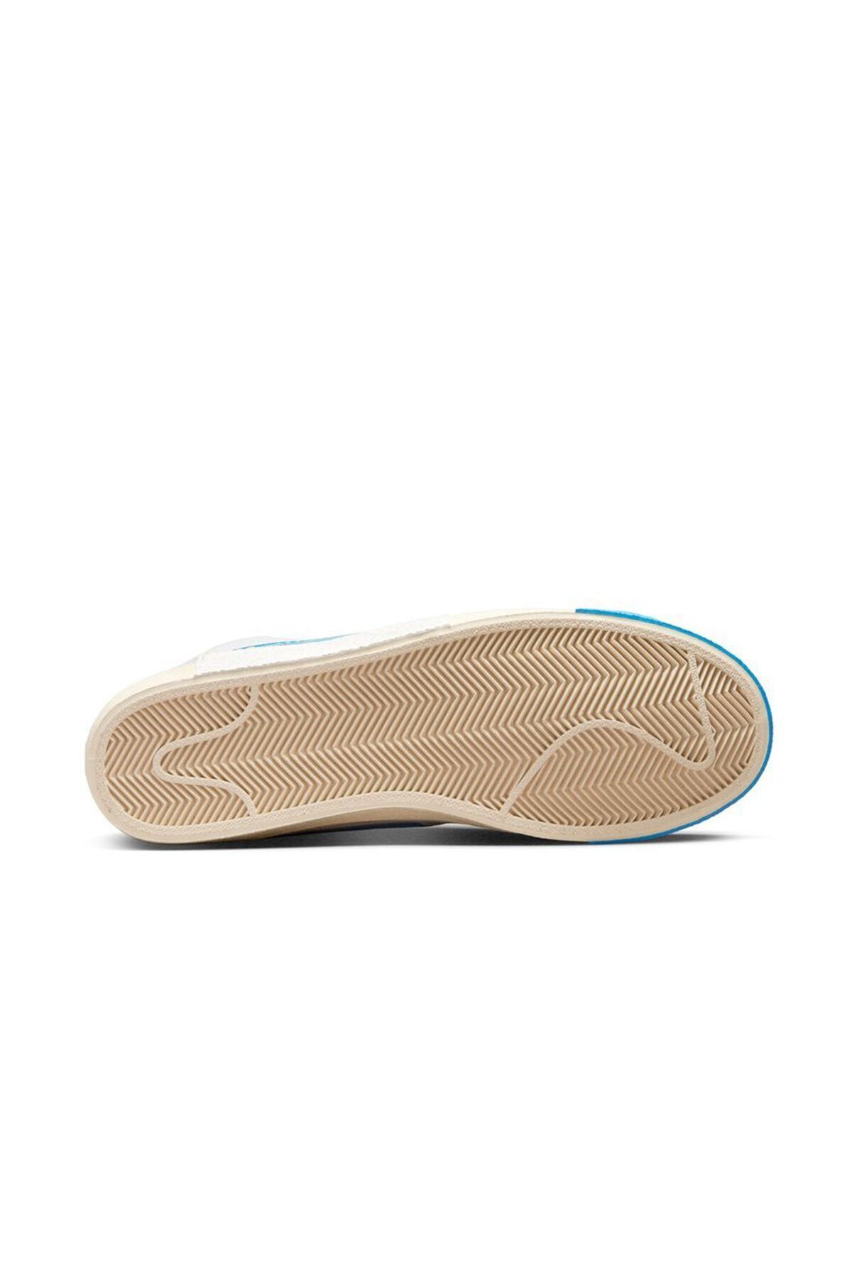Nike کفش کتانی کرم Blazer Mid Pro Club