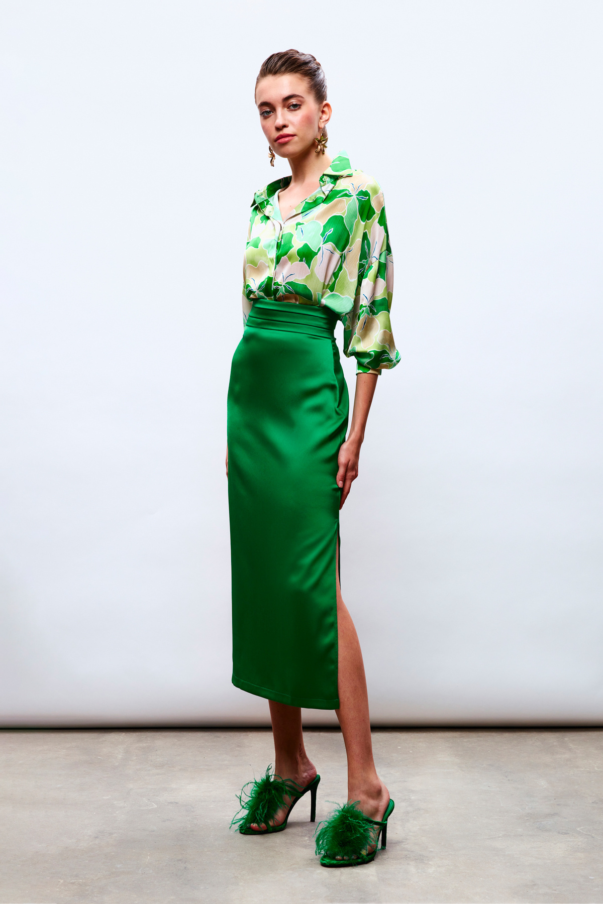 Sateen-Satin Skirt with Belt and Pleat Detail - ZEMRUT 1
