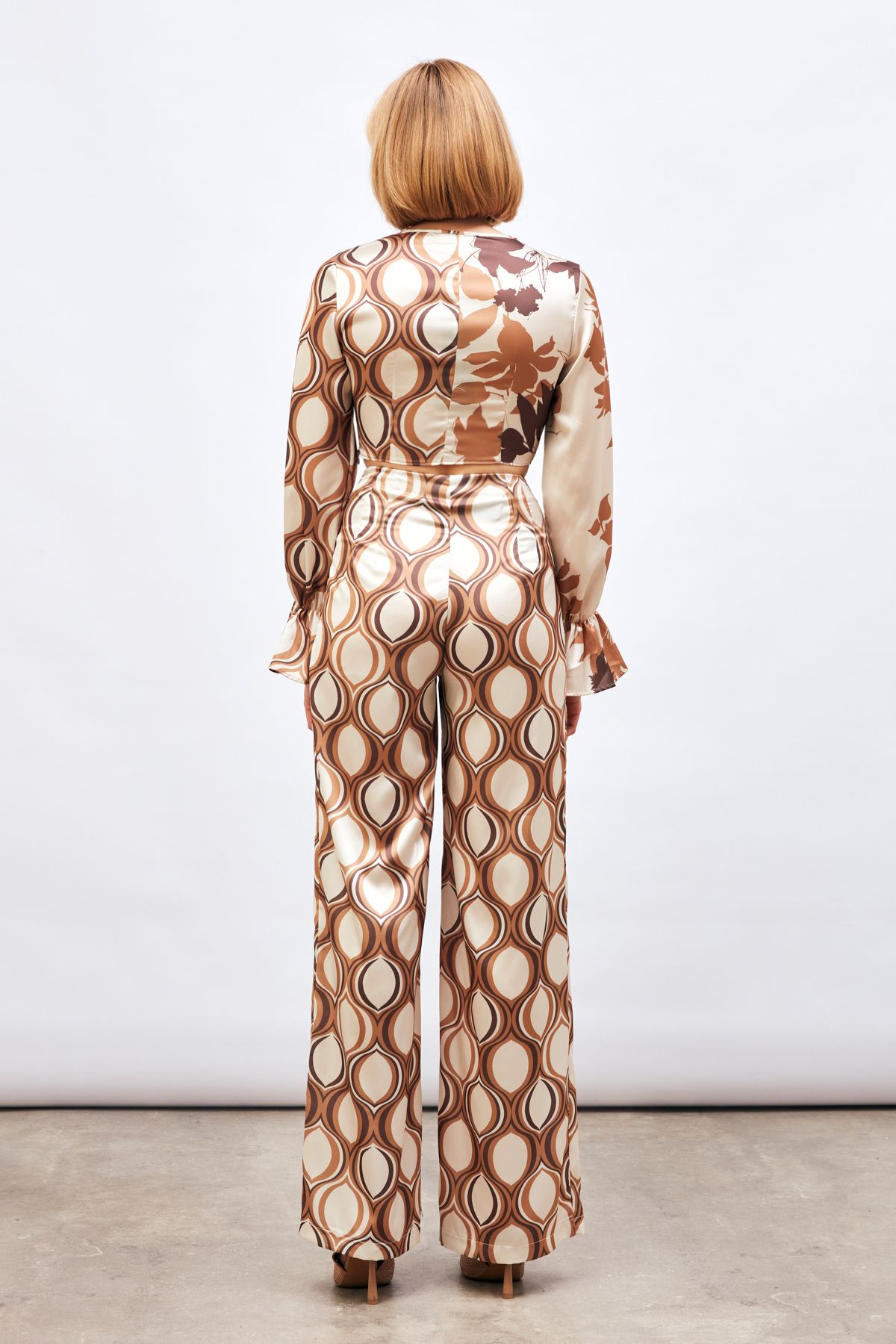 Sateen-Camel Patterned Loose Trousers - Front Drawstring 8