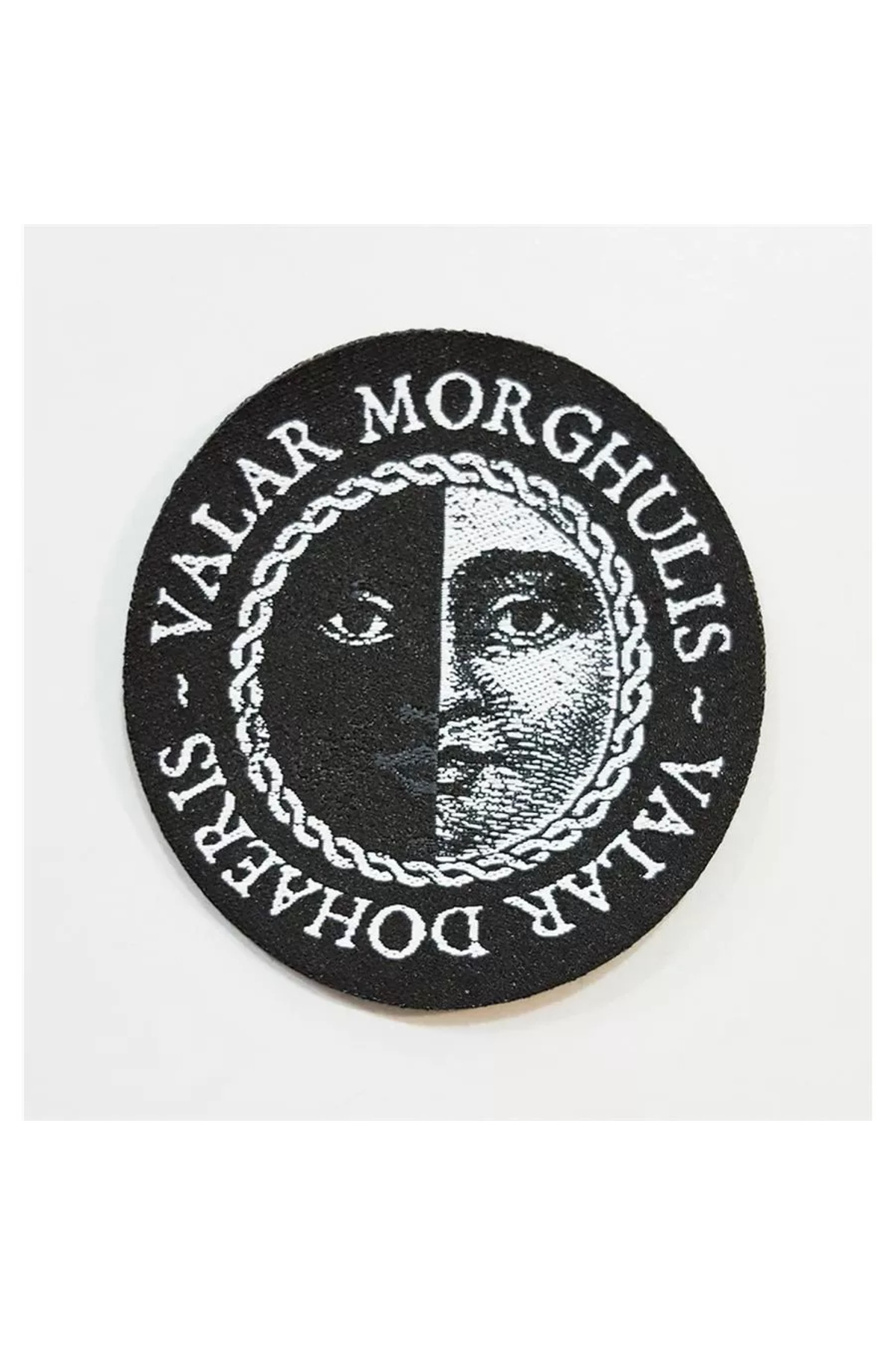 Valar morghulis valar dohaeris. Валар моргулис. Валор моргулис. Valar morghulis тату. Валар дохаэрис.