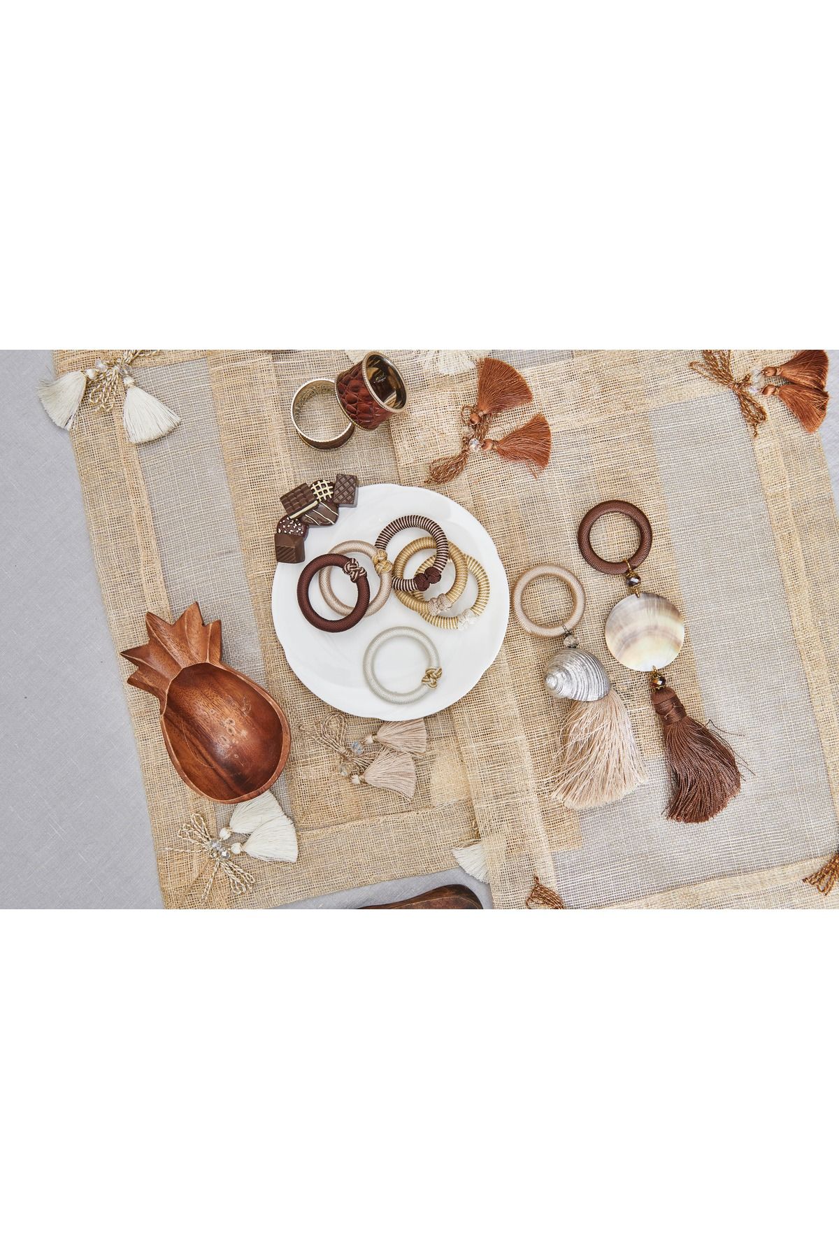 KANCAEV-The napkin holder is sold in a pack of 6. 4
