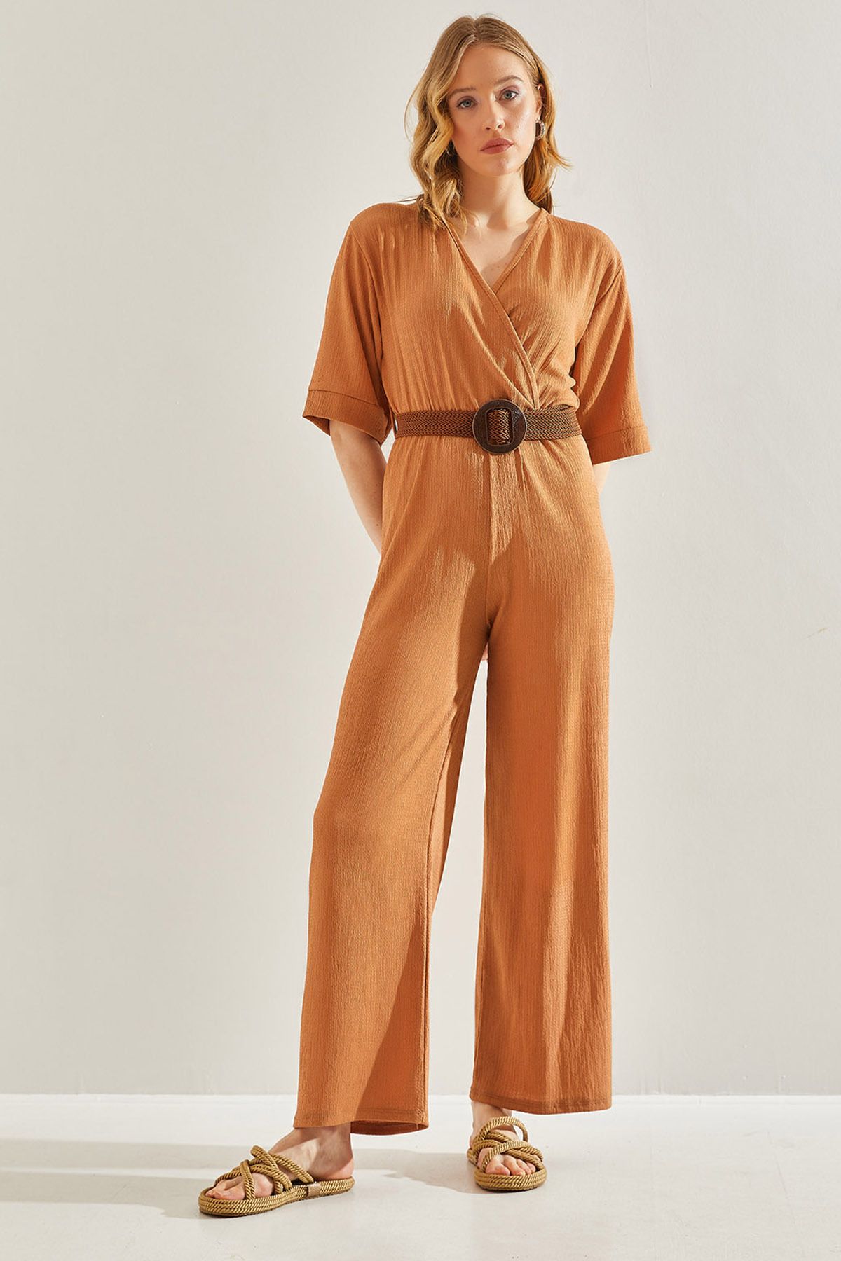 complete the look image