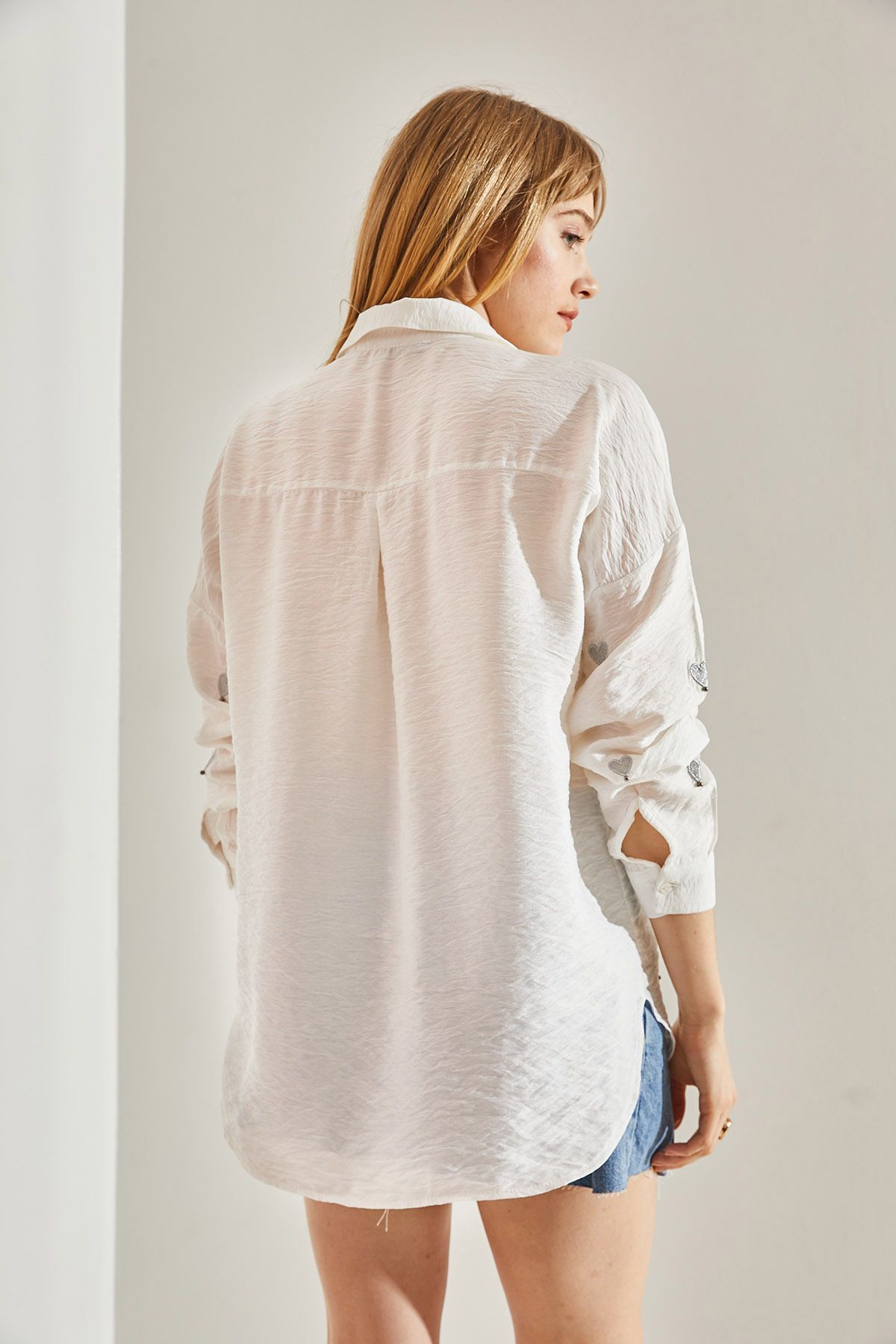 Bianco Lucci-Cămașă oversize din in alb - model Airobin brodat cu inimă 60251005 6