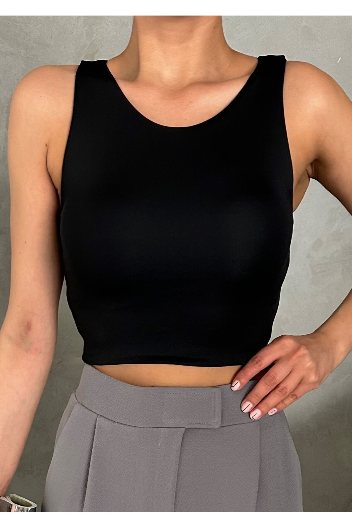 Black Double Fabric Crop Singlet