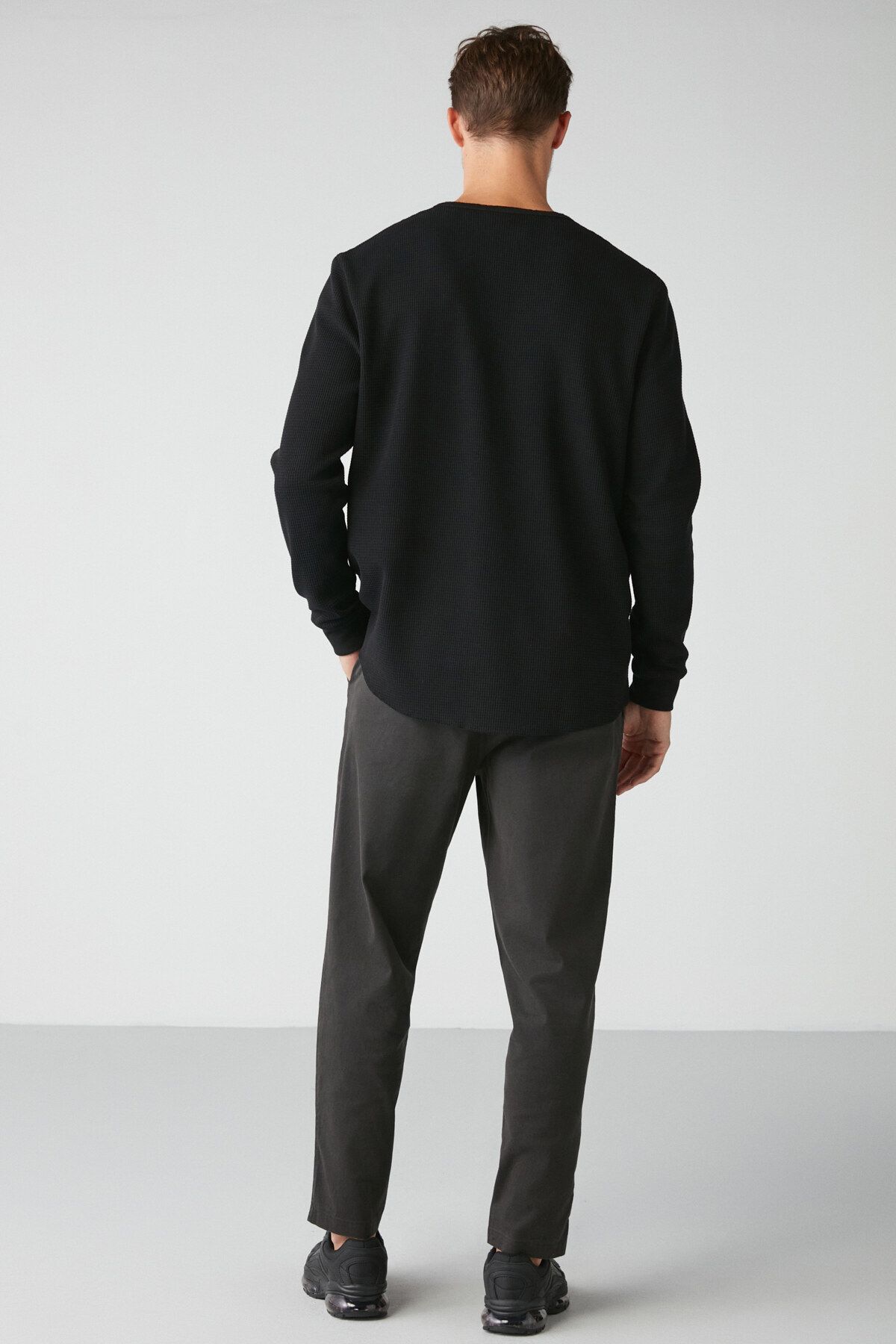 https://cdn.dsmcdn.com/ty1320/product/media/images/prod/SPM/PIM/20240507/09/e0b62aac-a26f-3f7d-94f7-2b4d7a64b3de/1_org_zoom.jpg