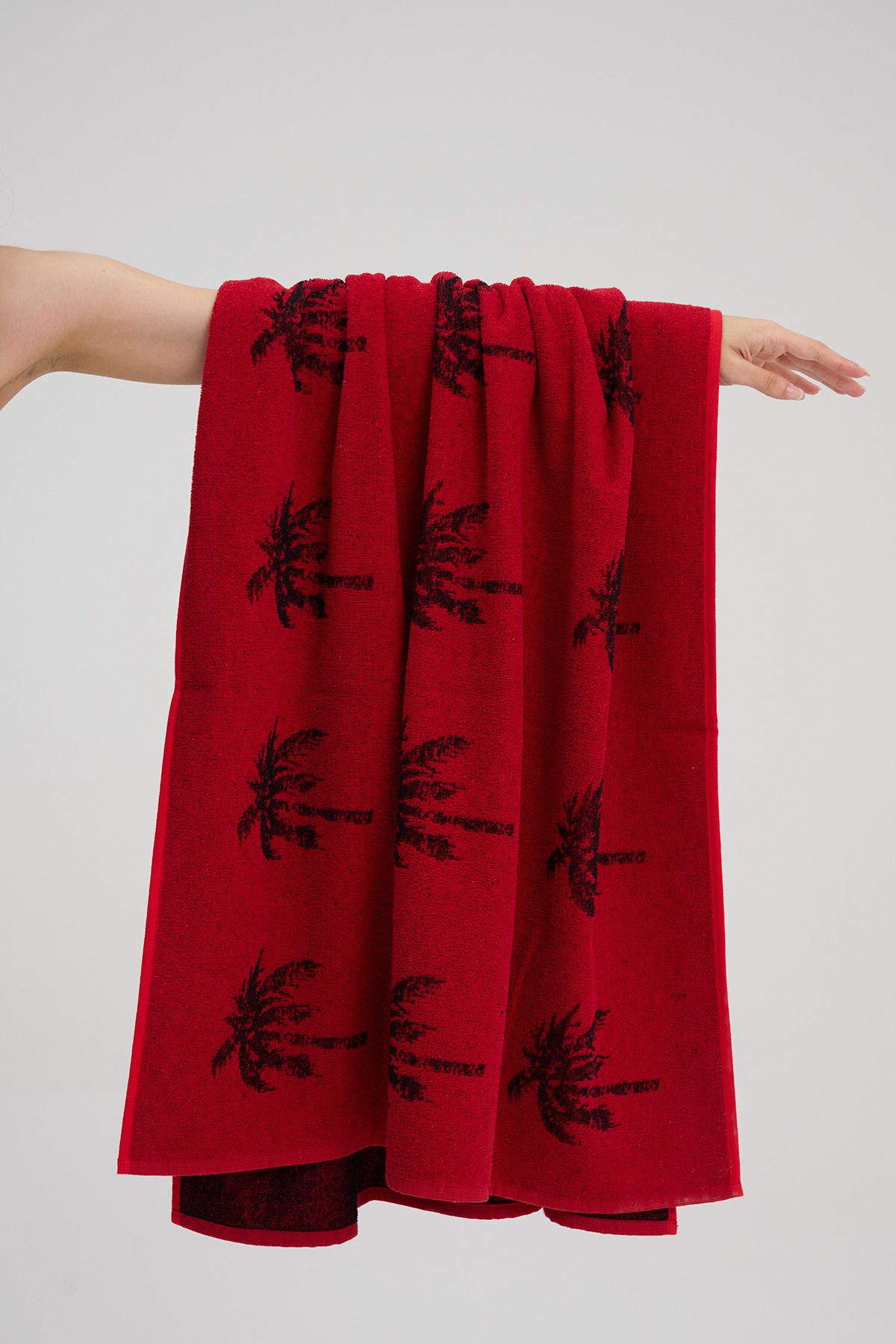 Homelover-Prosop de plajă din bumbac burgundy - model palmier, 70x140cm 2