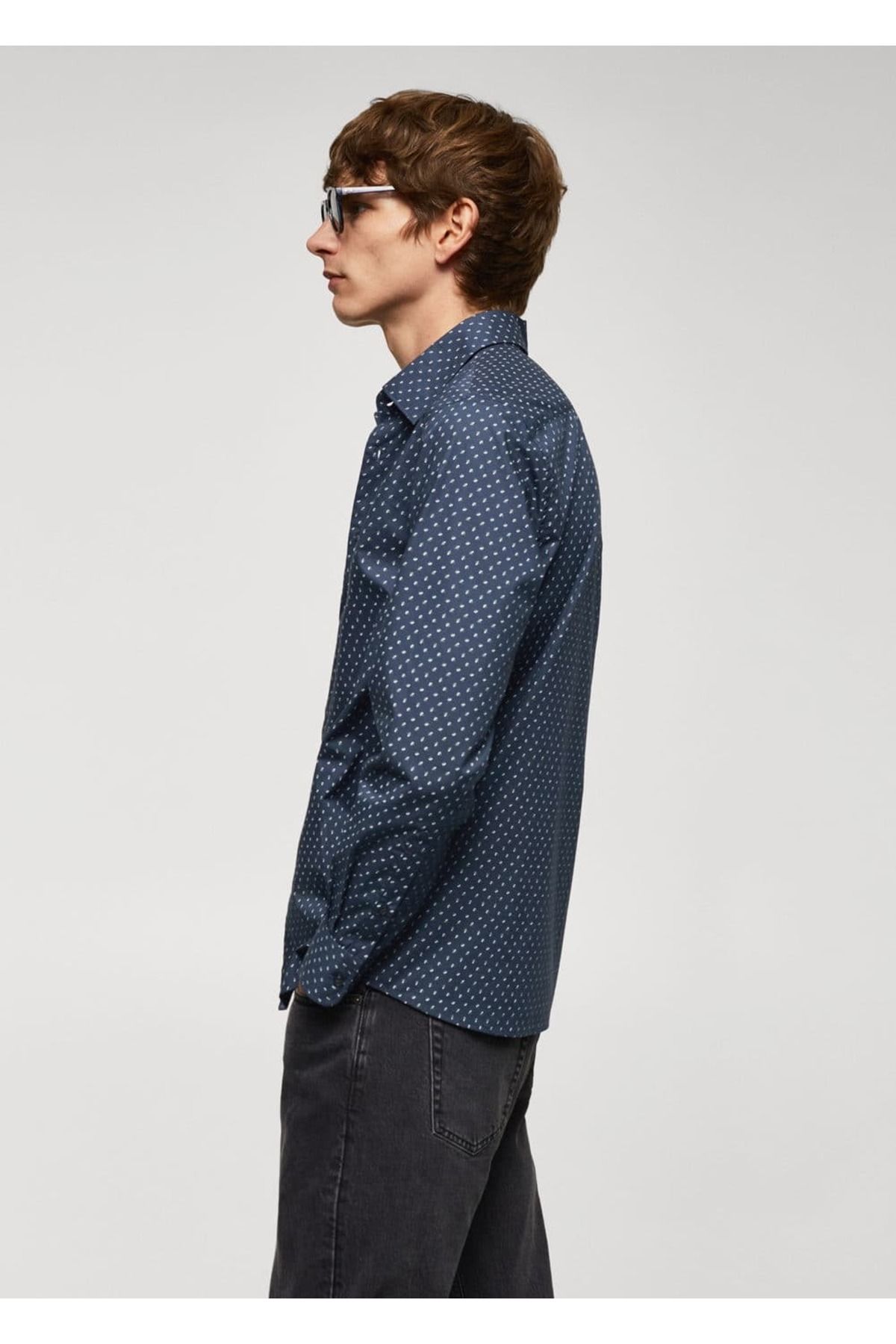MANGO Man-Hemd aus 100 % Baumwolle mit Mikroblatt-Print 5