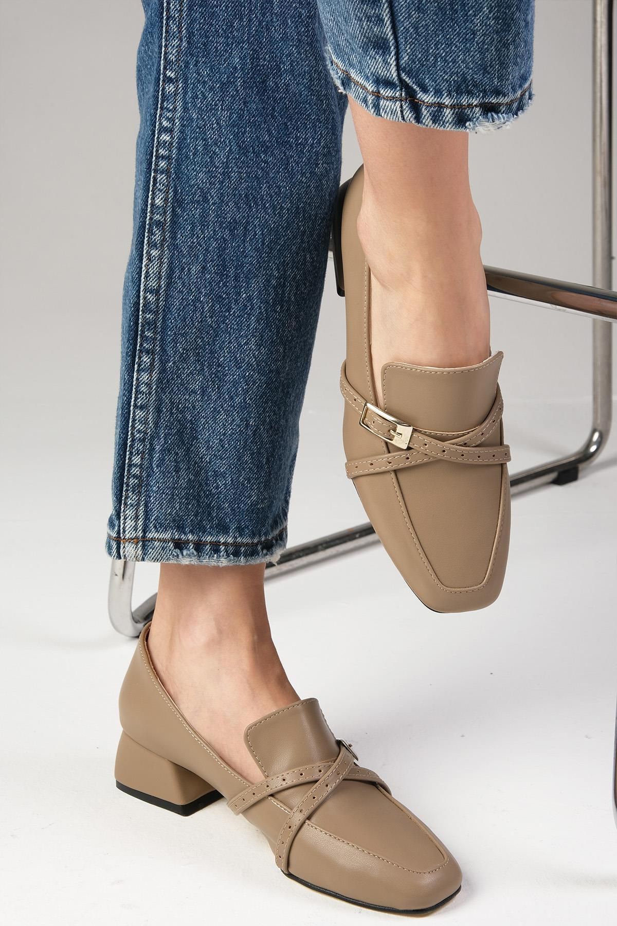 Mio Gusto-Blanche Nerzfarbene, stumpfe Damenschuhe mit kurzem Absatz 3