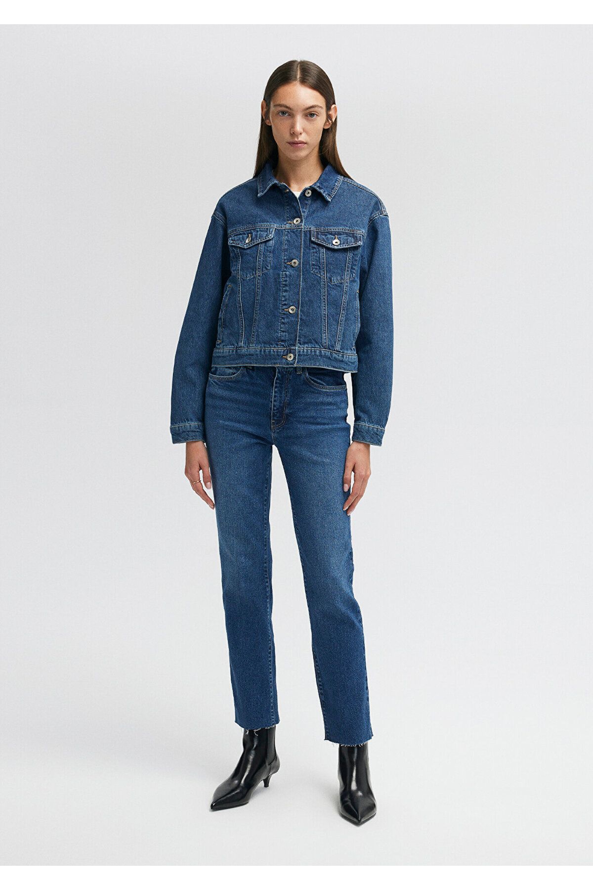 complete the look image