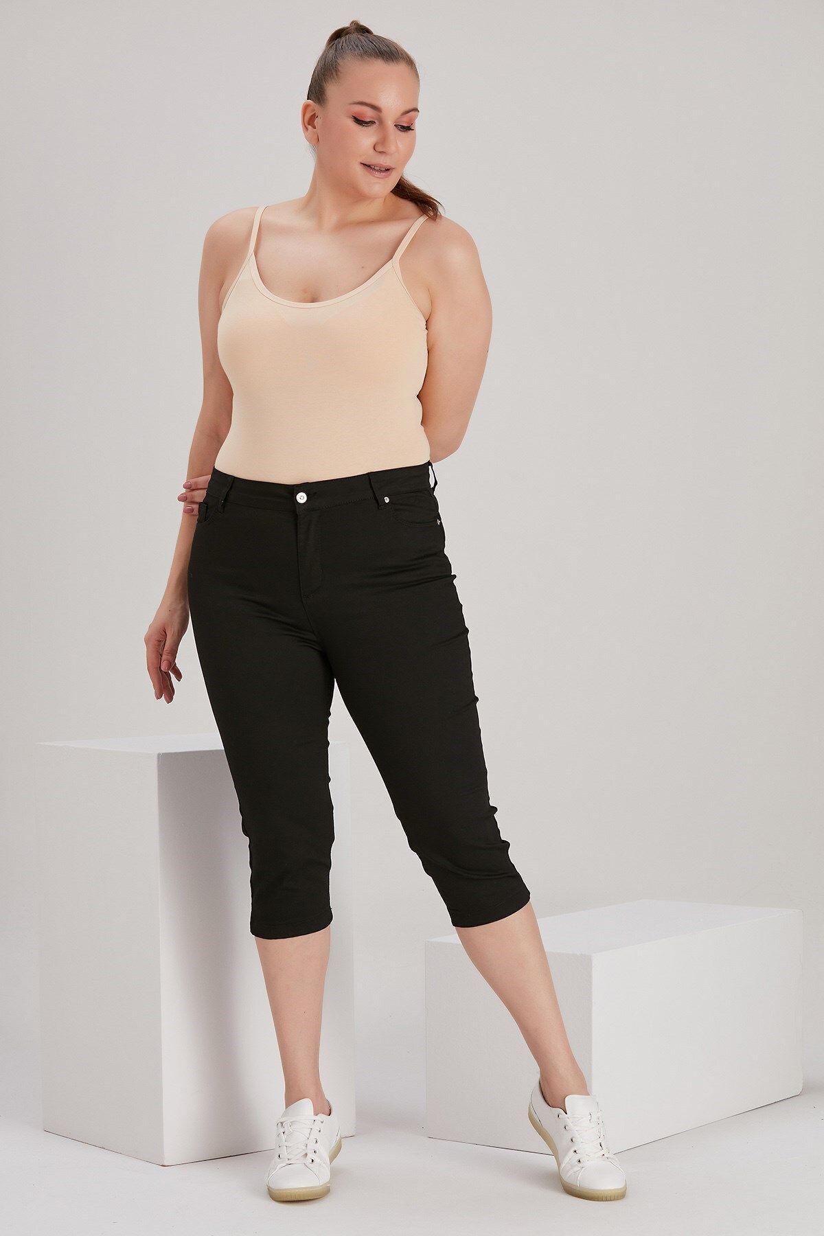 RMG-Plus Size Black Cotton Capri 4