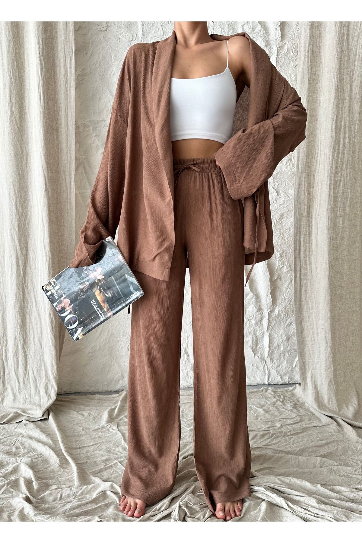 Laluvia-Braunes Set mit Kimono und Hose mit Schalkragen 1