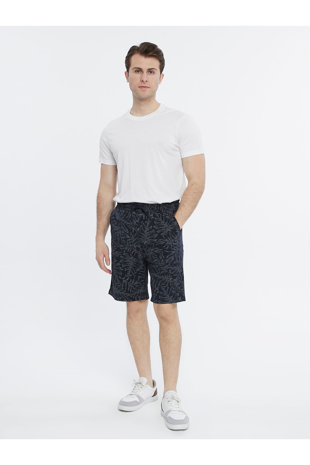 complete the look image