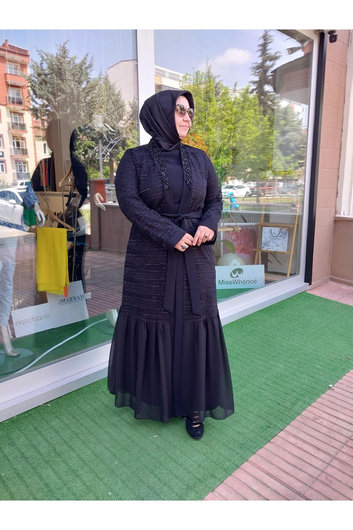 Nurcan Çetin NURCAN ÇETİN ŞİFON ETEK YAKASI TAŞ DETAYLI İÇLİK