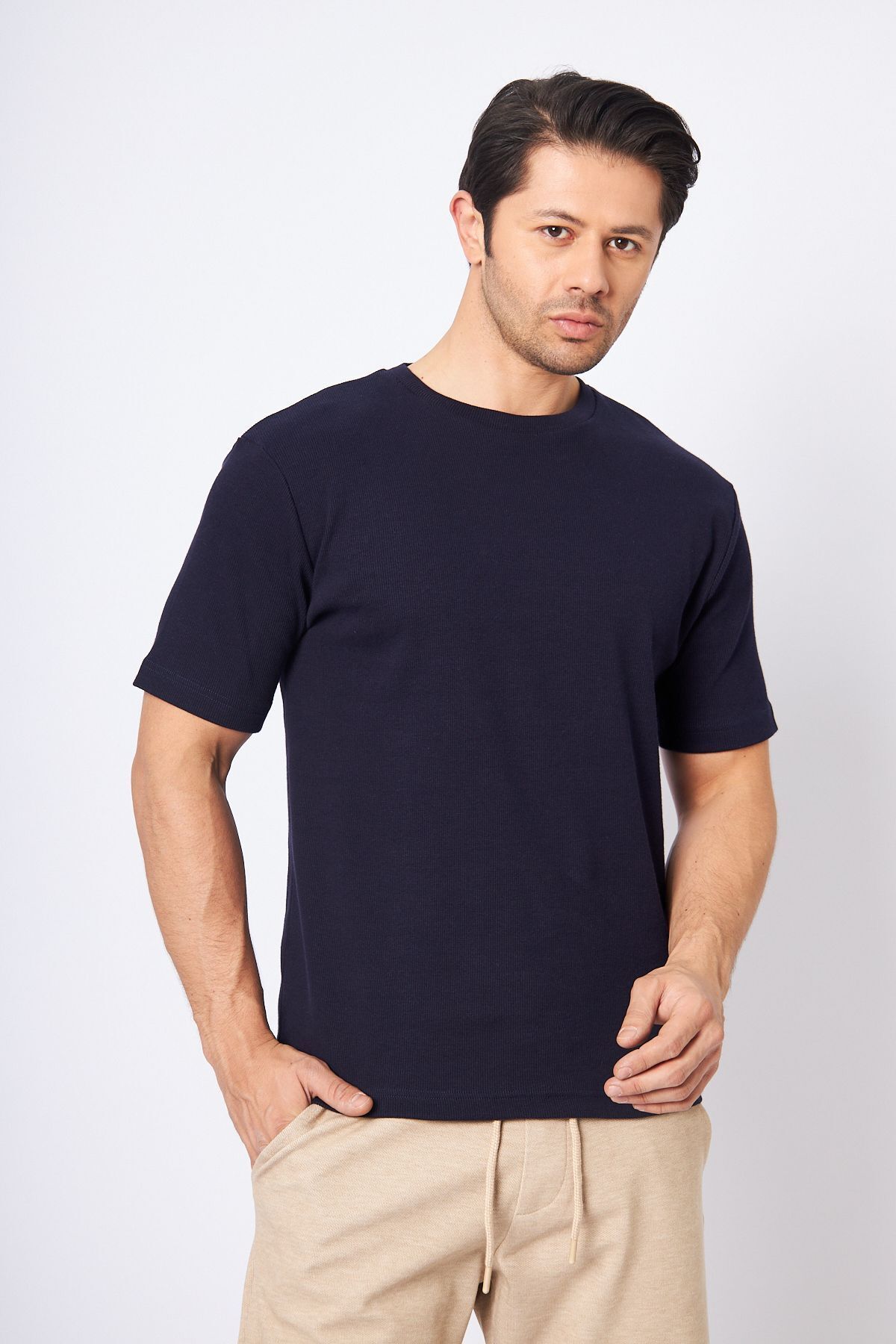 https://cdn.dsmcdn.com/ty1322/product/media/images/prod/QC/20240517/01/4c0aac8a-c4c7-3c30-ae00-a89d88676ebc/1_org_zoom.jpg