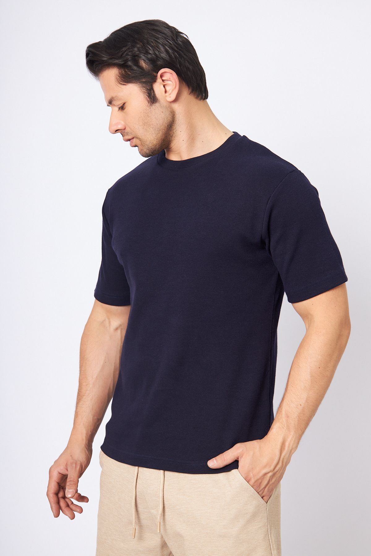 https://cdn.dsmcdn.com/ty1322/product/media/images/prod/QC/20240517/01/7a8c11eb-fc33-3ad5-a099-d2c81f76aad1/1_org_zoom.jpg