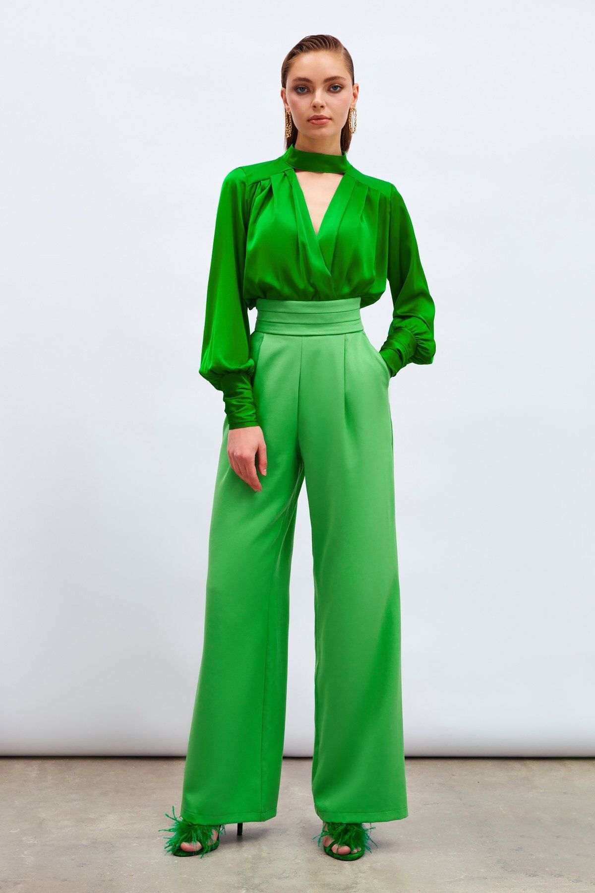 complete the look image