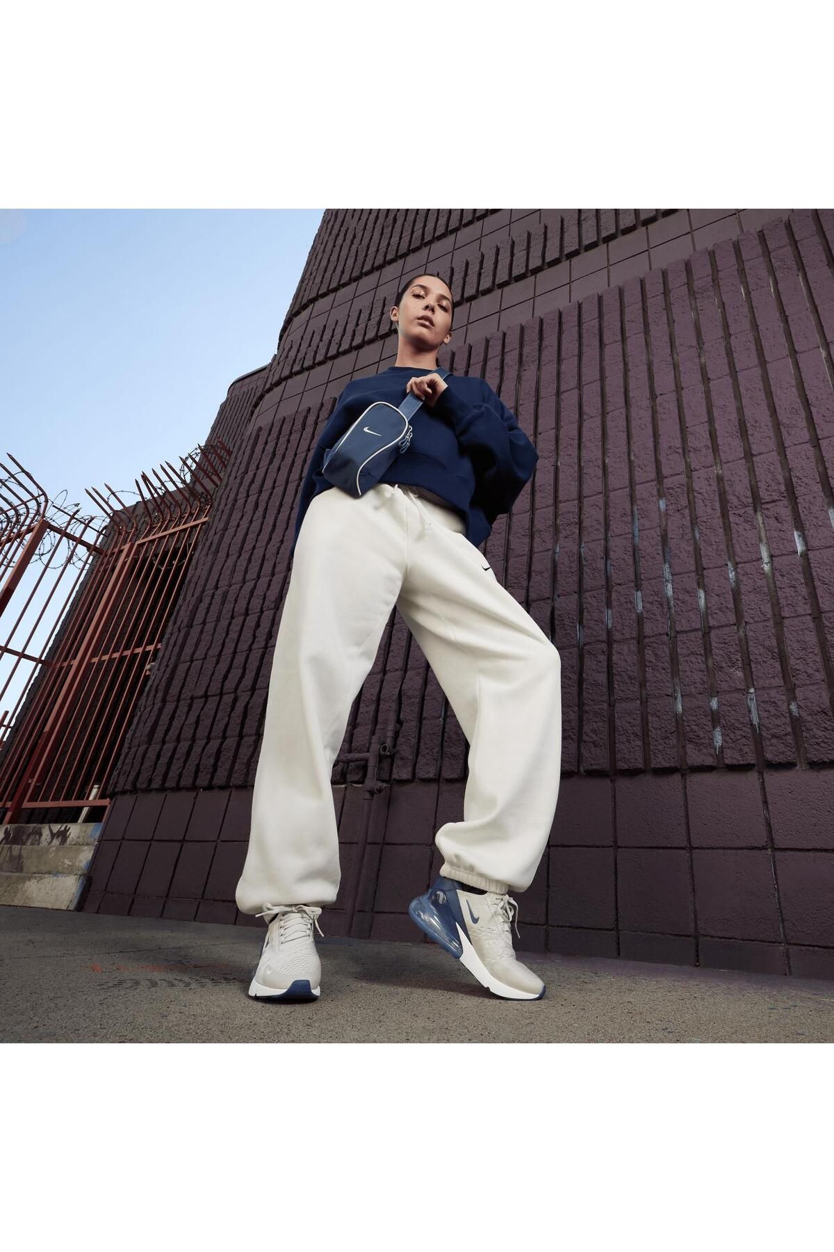اسنیکر نود مردانه و زنانه Air Max 270 کفش پیاده روی کرم اسپرت Nike