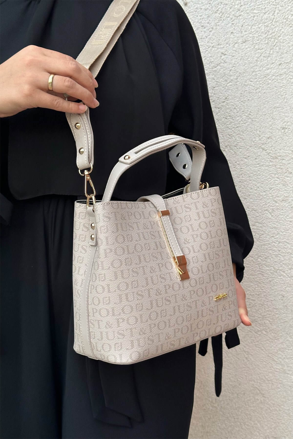 Sand Print Patterned Waterproof 3 Eyes Women's Shoulder Bag 22x20cm PBU4002
