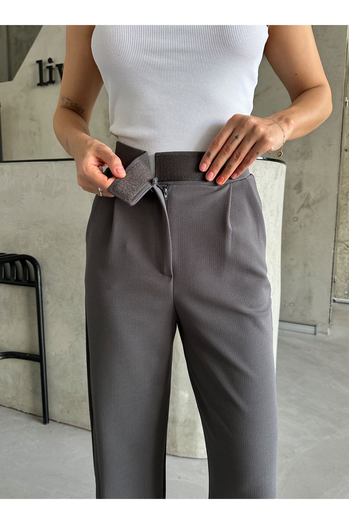 Laluvia-Parla Damen-Palazzohose aus Lycra mit Klettverschluss in Anthrazit 2