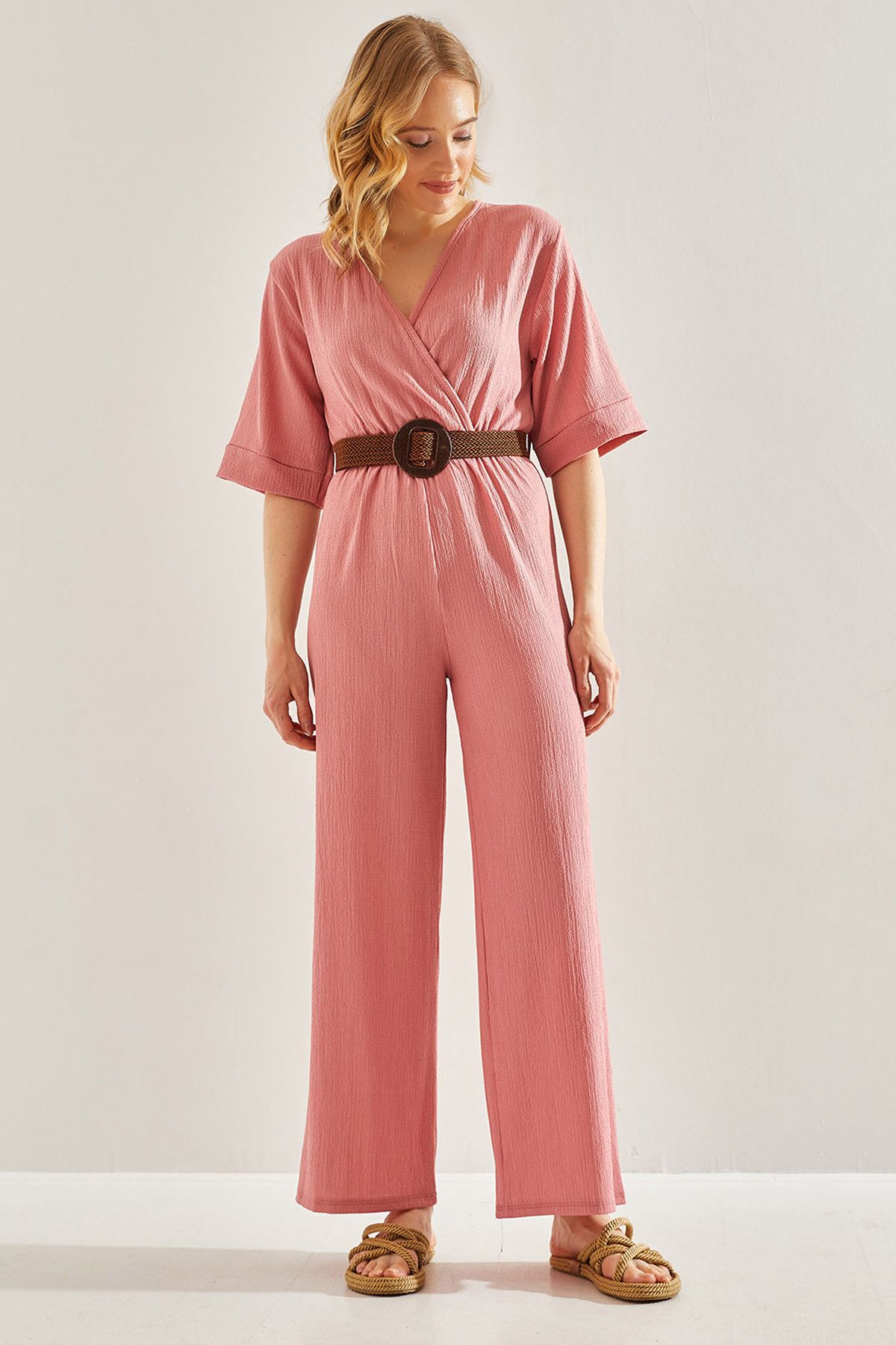 complete the look image