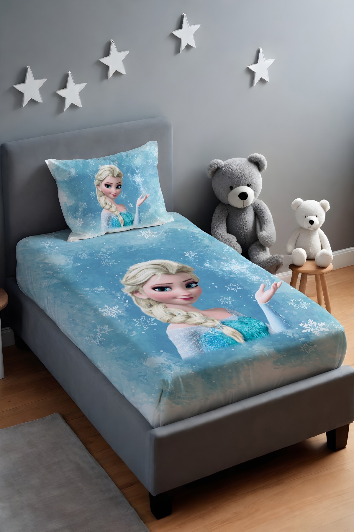 Evpanya Kartaneli Mavi Elsa Desenli Yatak Örtüsü ve Yastık Kılıfı fotoğrafı 2 (önizleme)