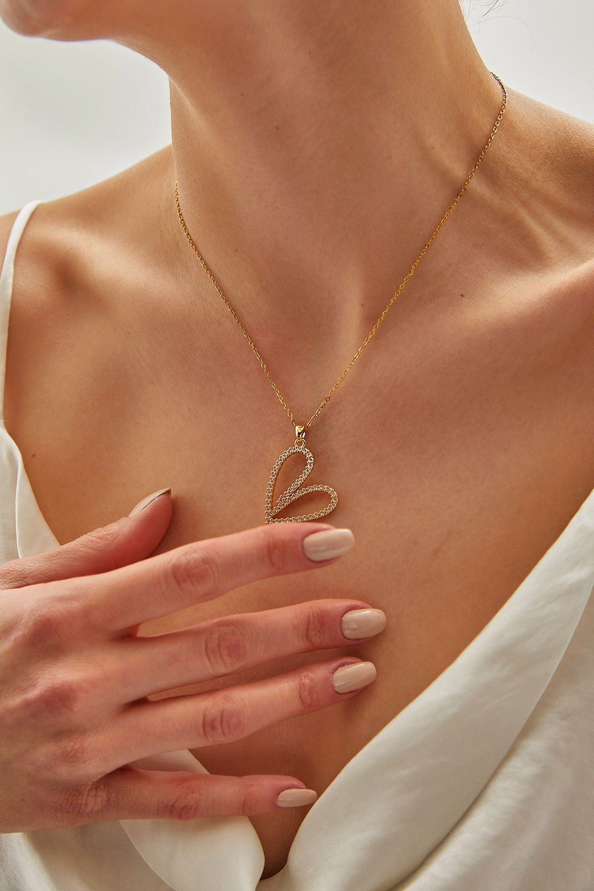 Bianco Lucci-Women's Heart Necklace with Stone Detail - AKSS274 2