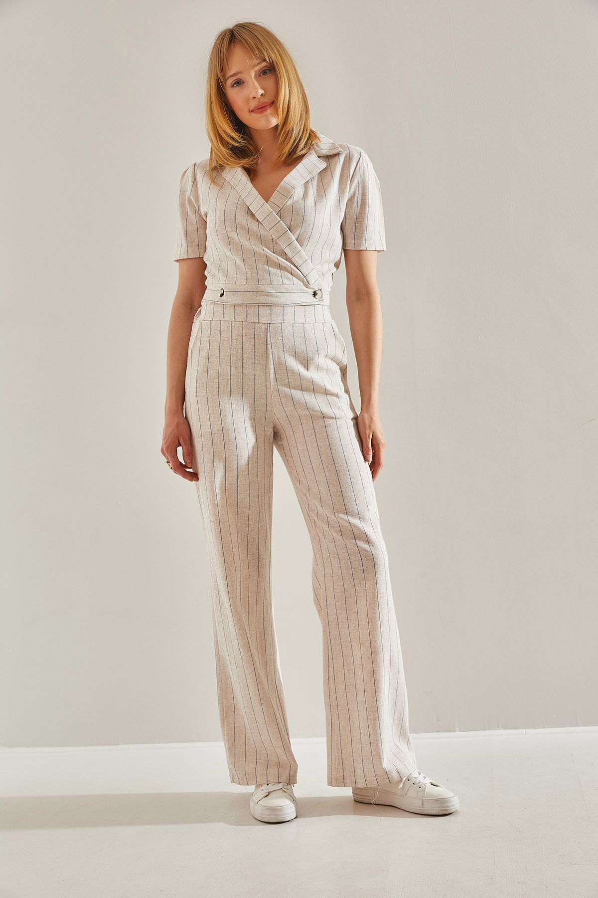 Bianco Lucci-Double-breasted Collar and Button Detailed Palazzo Trousers Set - Elastic Back60251040 2