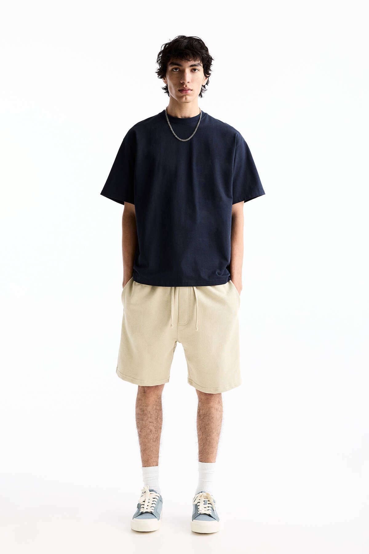 Pull & Bear دویدن برمودا
