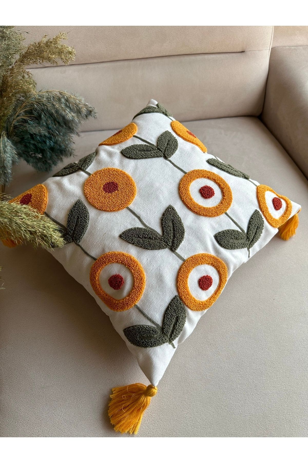 Reset-Bugi Home Collection Punch Embroidered Throw Pillow Cover 3