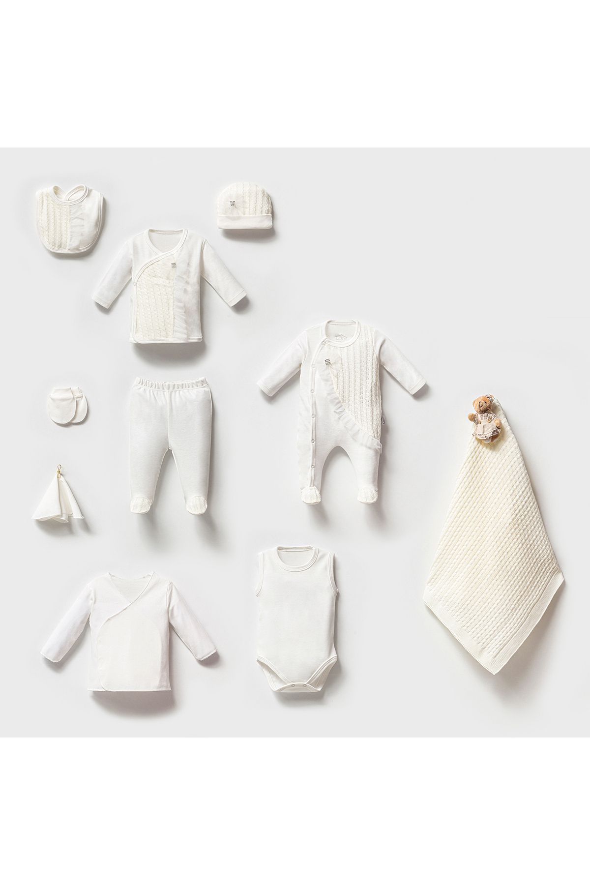 Tafyy-10-Piece Knitwear Newborn Set for Baby Girl 1
