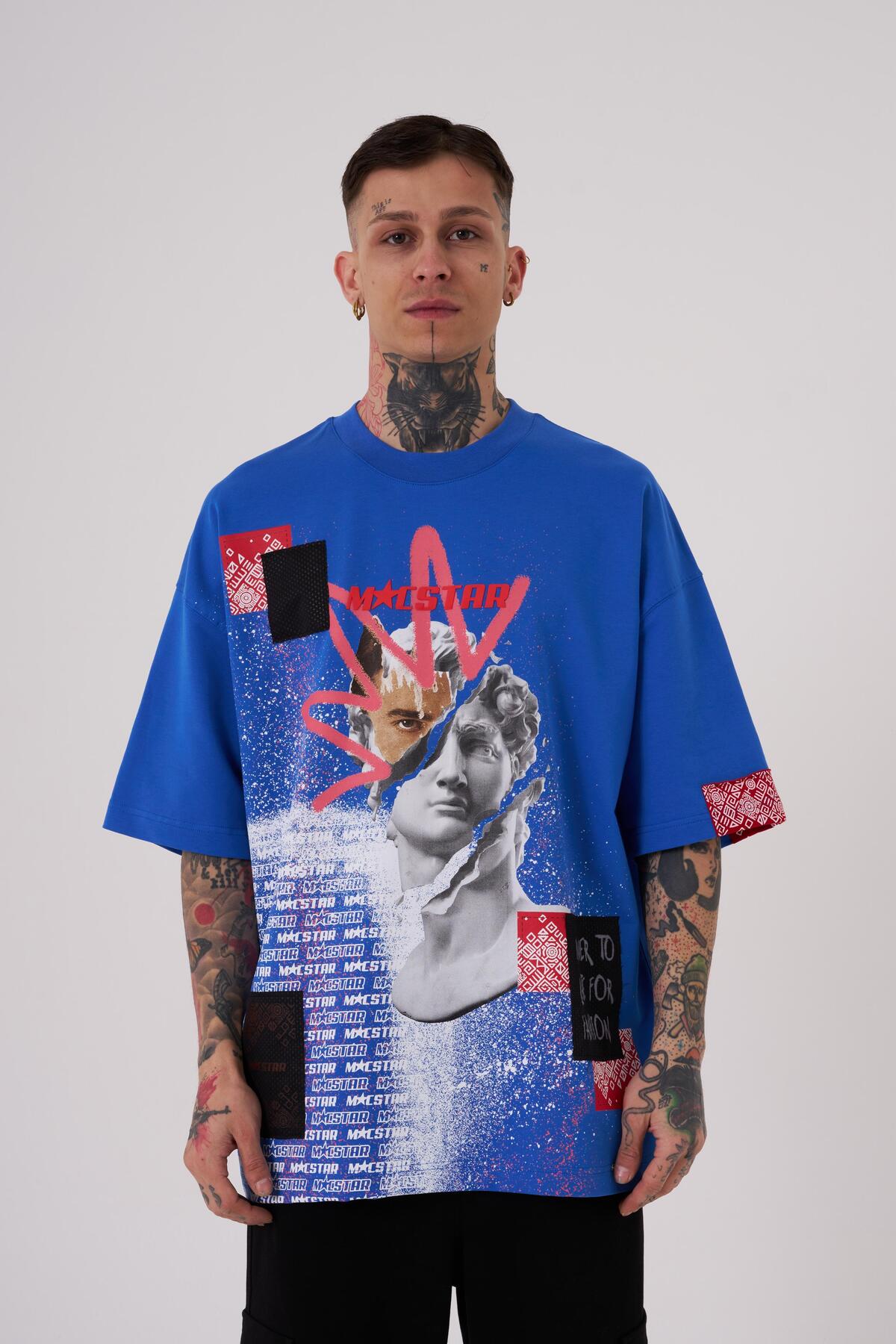 تیشرت اکرو سایز چاپ شده با مجسمه مک استار مردانه