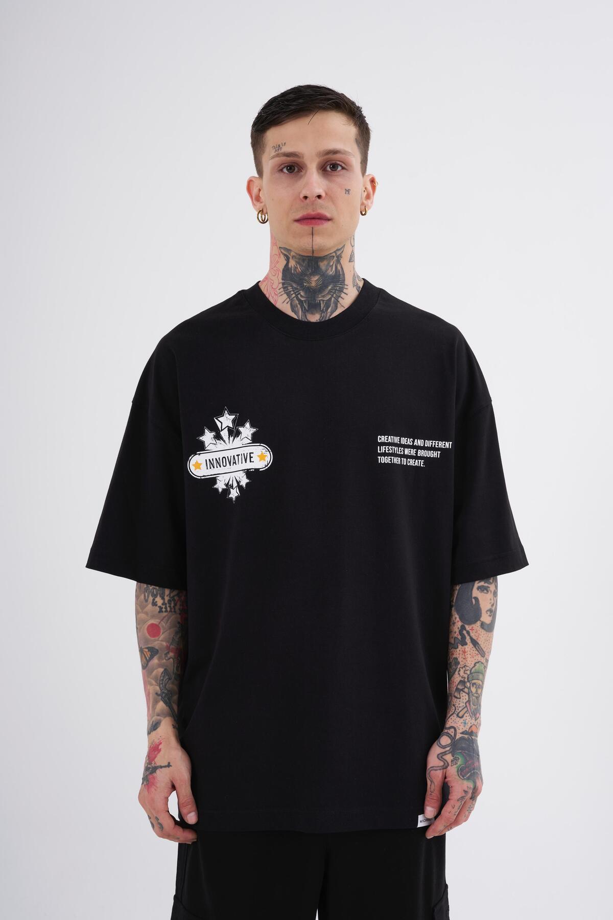 تیشرت مردانه مینیمال چاپ شده به رنگ سبز روشن