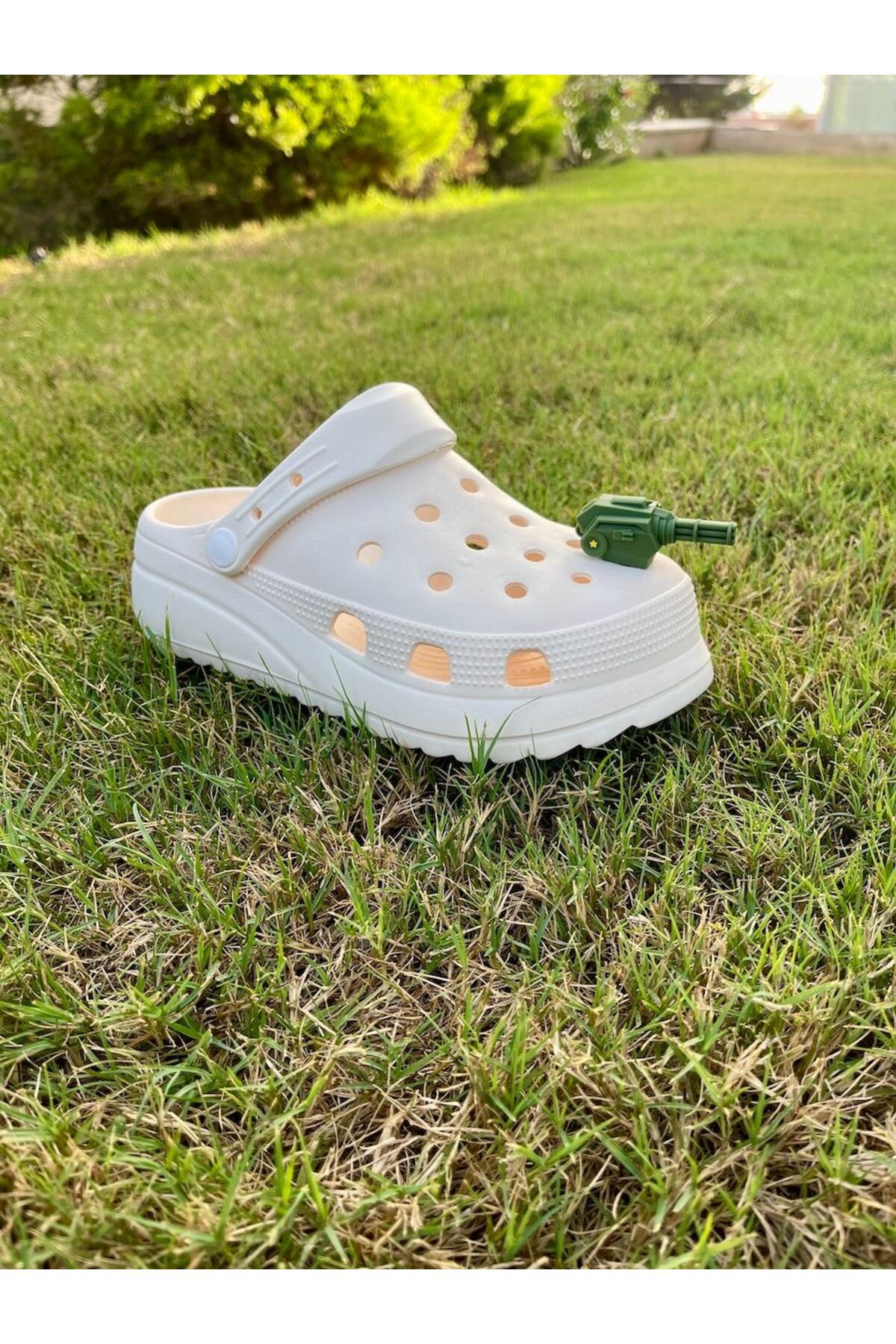 هدیه مفهومی 3D CROCS CHARM HAKI TANK تزئینات دمپایی ماشین تزئین JIBBITZ Crocs