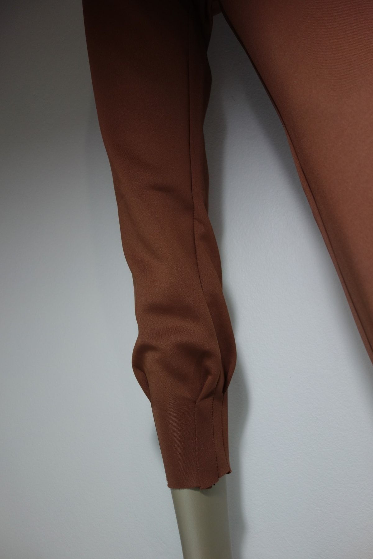 SYS BASIC-Scuba Fabric Sweatpants 3