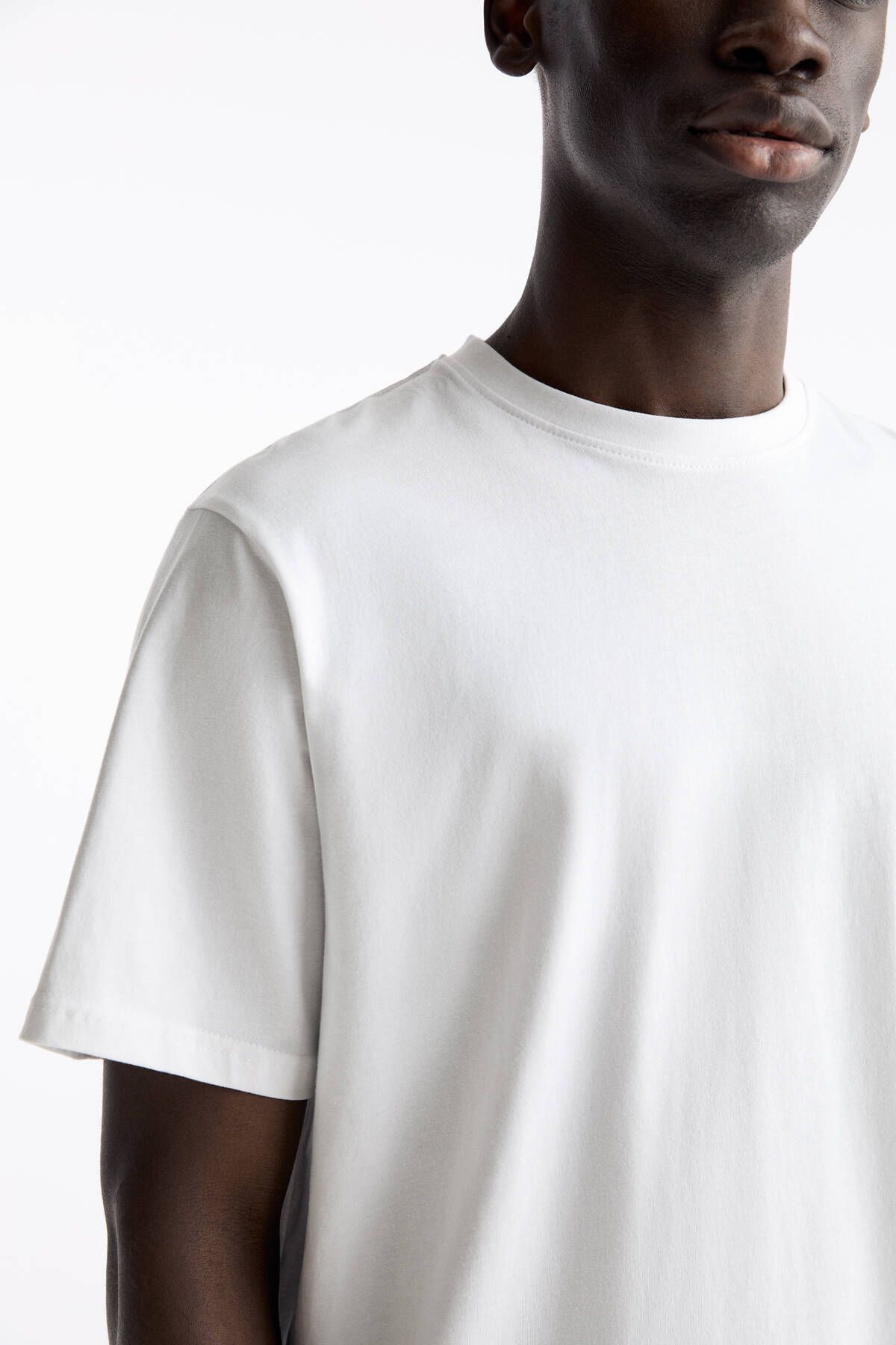 Kısa kollu basic pamuklu t-shirt
