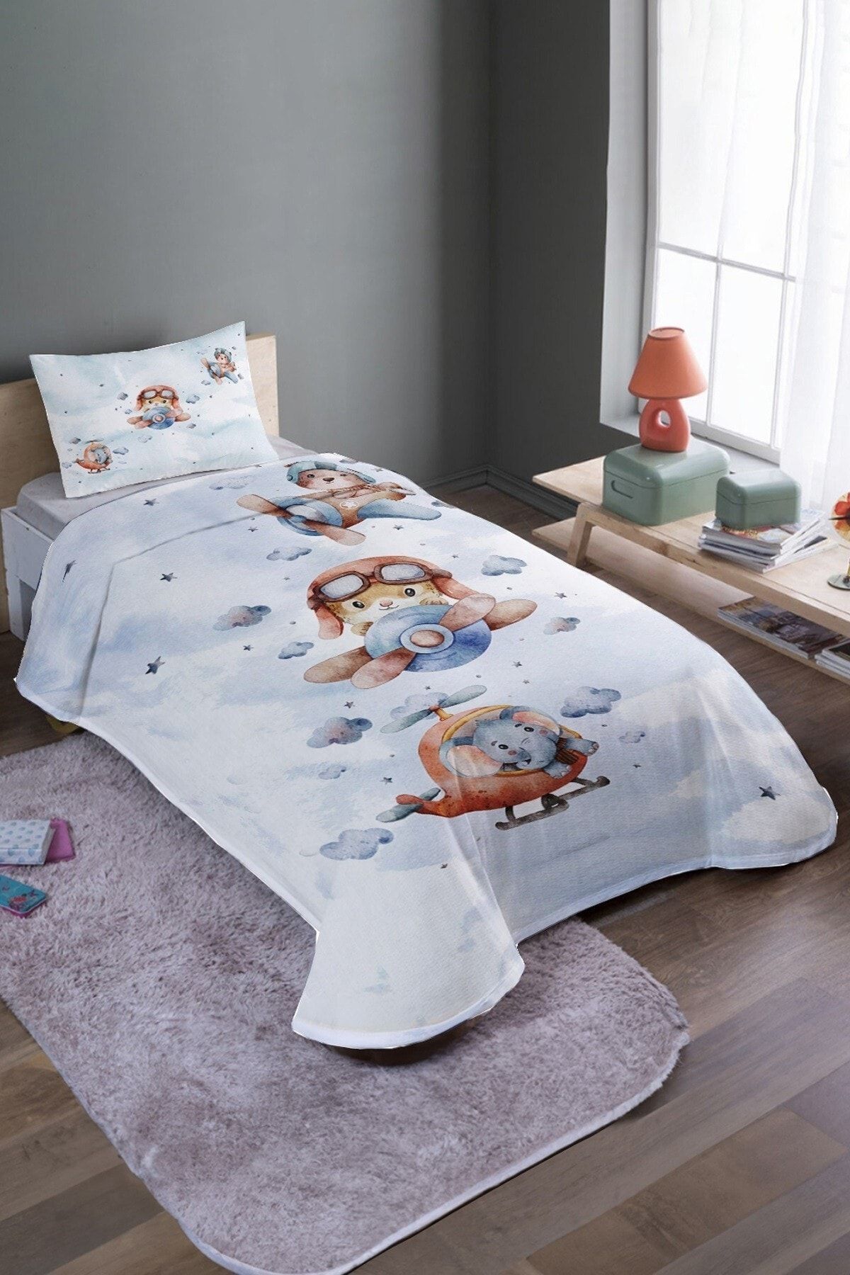 EVPANYA-Traveler Pilots in the Clouds Patterned Single Pique Set and Bedspread 2