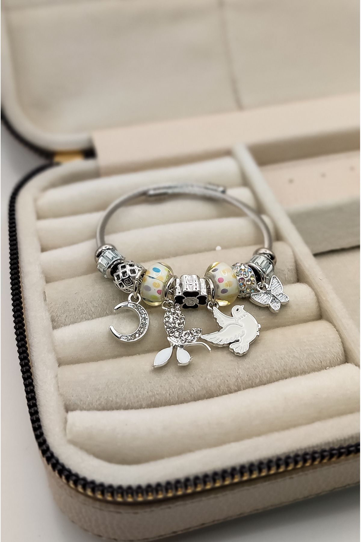 Beyaz Siyah Kuş Charm Çelik Bileklik