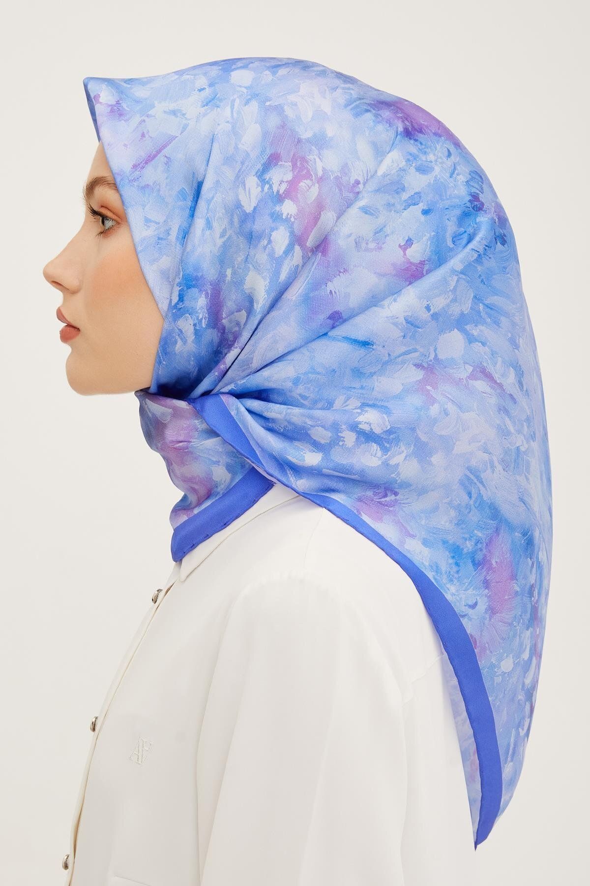 Armine-Silk Twill Gradient Patterned Scarf 2