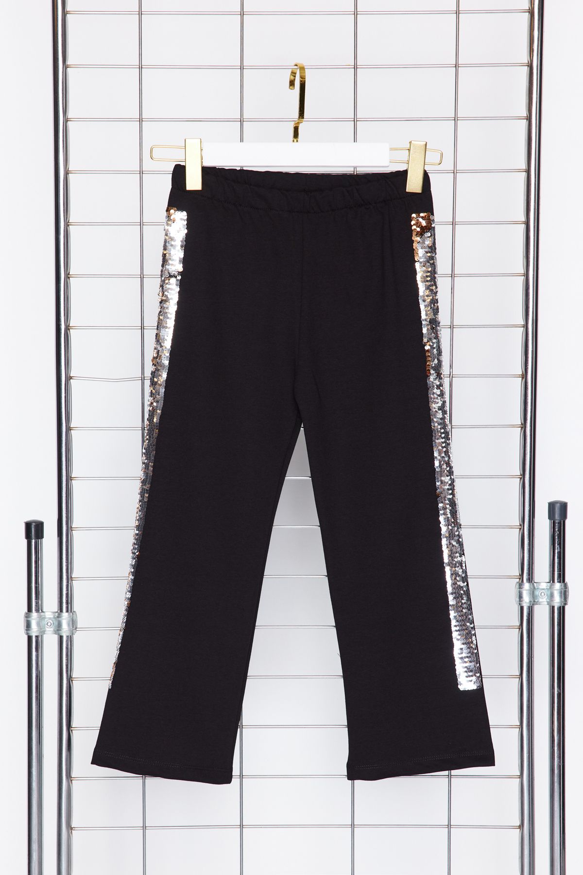 TRENDYOLKIDS-Dziewczęce czarne legginsy z szerokimi nogawkami - haftowane cekiny, dzianina bawełniana Tkdss24Ta00006 6