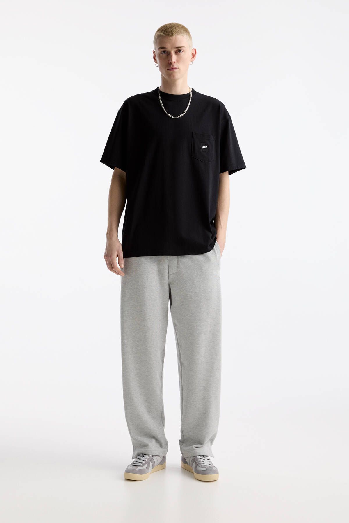 شلوار جاگر پاچه گشاد پل اند بیر Pull & Bear