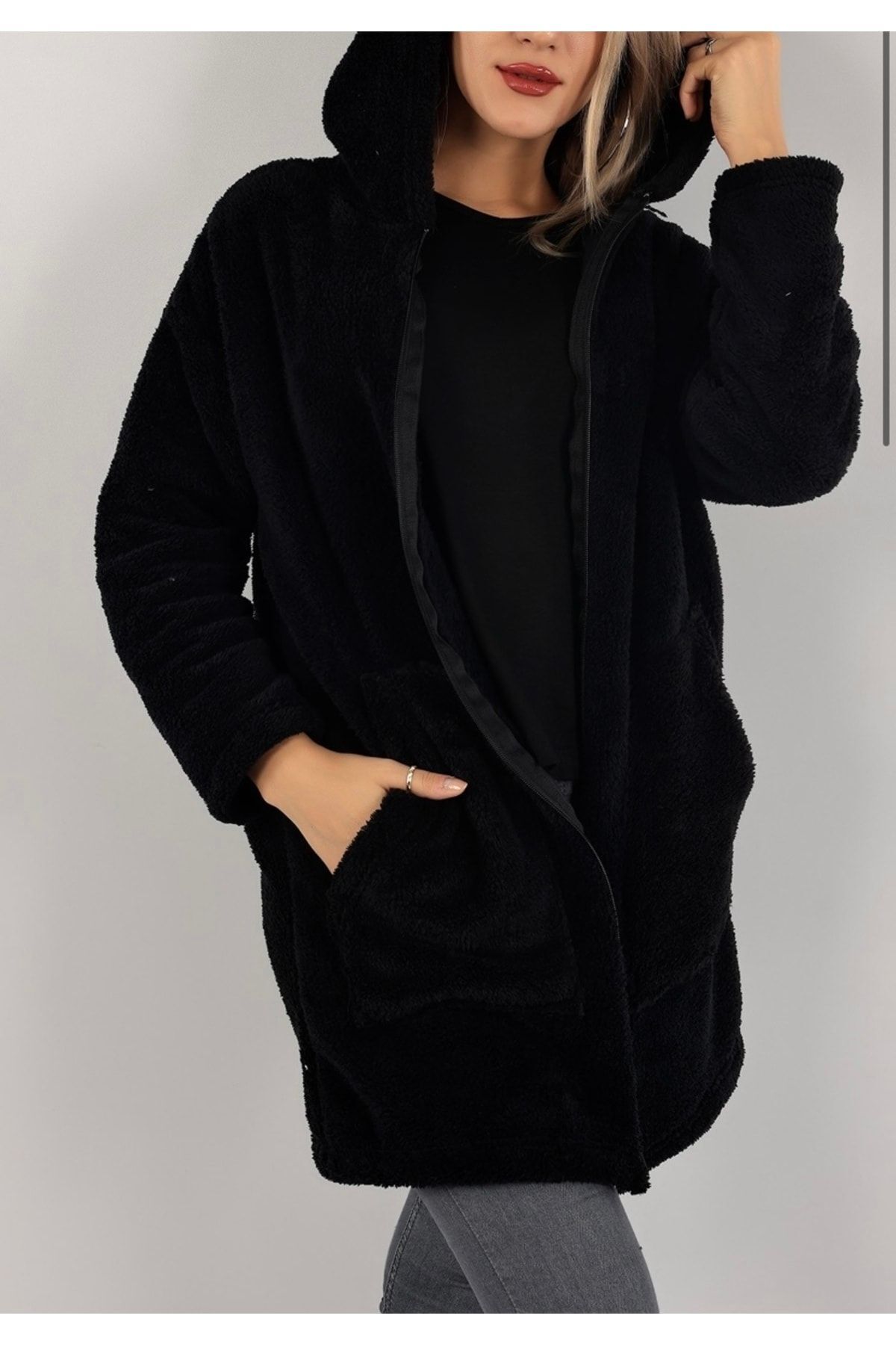 kokoshe Černý měkký kabát s kapucí