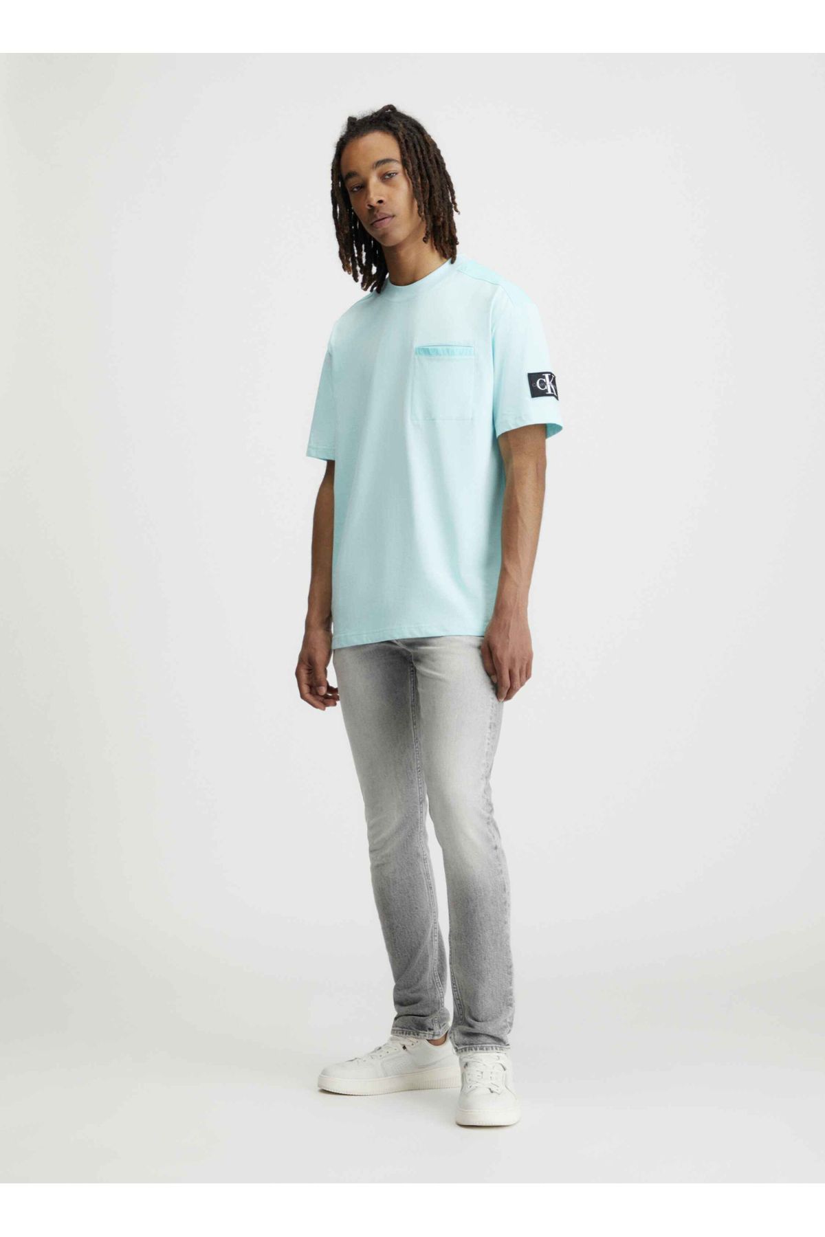تی شرت آبی مردانه شلوار جین مسطح یخ T shirt J30J325215CCP Calvin Klein