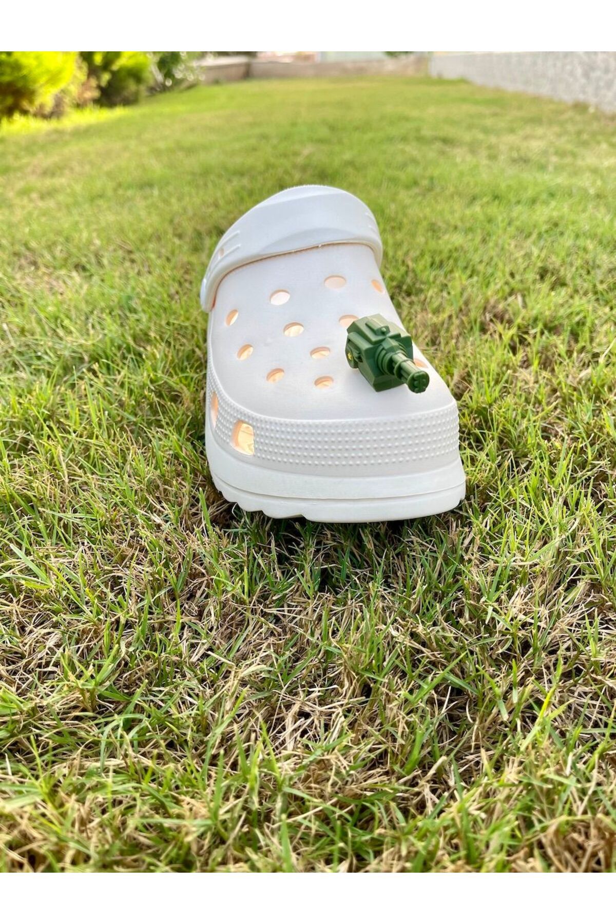 هدیه مفهومی 3D CROCS CHARM HAKI TANK تزئینات دمپایی ماشین تزئین JIBBITZ Crocs