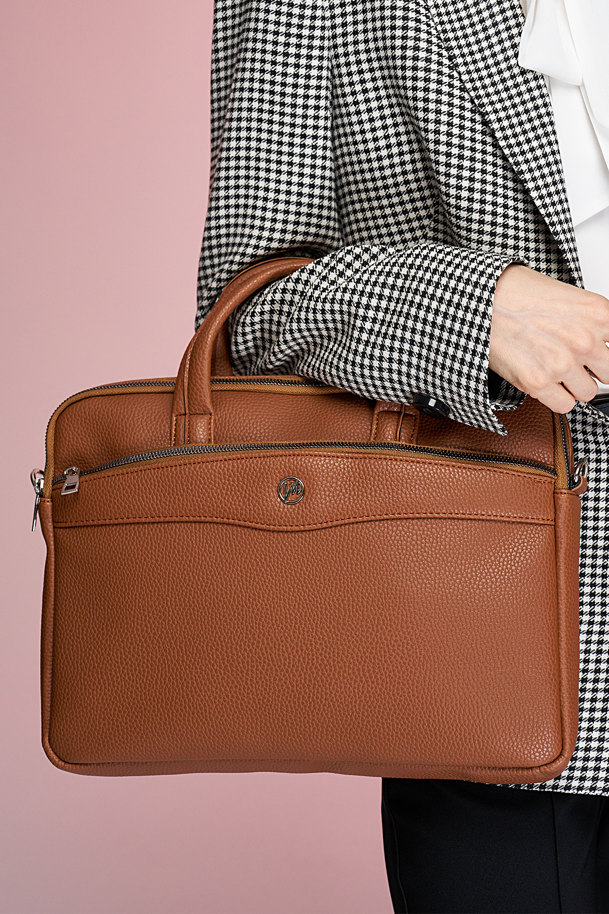  کیف لپ‌تاپ یونی‌سکس قهوه‌ای روشن ۱۳ و ۱۴ اینچی